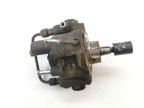 Used Fuel pump NISSAN X-TRAIL I (T30) 2.2 dCi 4x4 (136 hp) 28875327