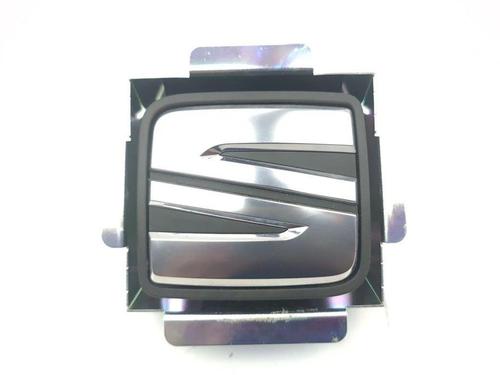 Used Tailgate handle SEAT IBIZA V (KJ1, KJG) 1.0 TSI (95 hp) 28878339
