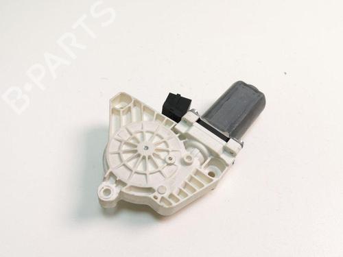 Vindusheismotor venstre foran MERCEDES-BENZ B-CLASS Sports Tourer (W245) B 180 CDI (245.207) (109 hp) 28886247