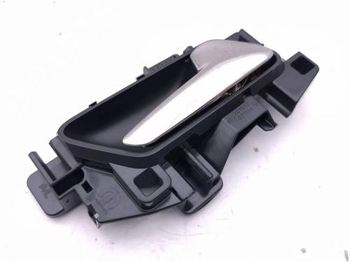 Used Front right interior door handle Front right interior door handle 36065669 36065669