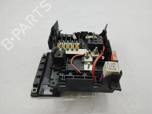Used Fuse box Fuse box 33259259 33259259