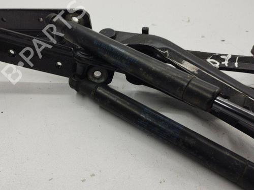 Hinge/Door check strap MASERATI QUATTROPORTE V 4.2 | BP28895927C146 