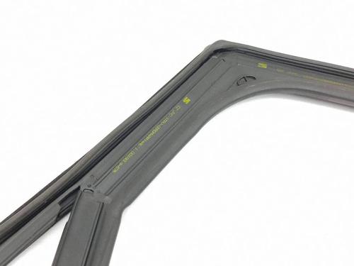 Gummiliste SEAT ATECA (KH7, KHP) 1.0 TSI | BP37289702C142 - Image 5