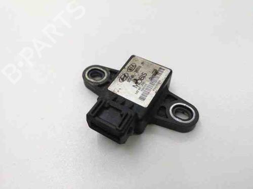 Used Electronic sensor KIA SORENTO I (JC) 2.5 CRDi 4WD (140 hp) 28869935