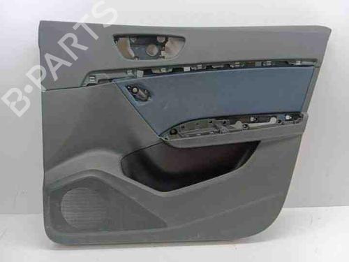 Używane Tapicerka drzwi przednich prawych SEAT ATECA (KH7, KHP) 1.4 TSI (150 hp) 28854143