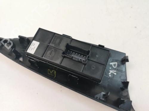 Left front window switch NISSAN JUKE (F15) 1.5 dCi | BP33879300I27 - Image 3