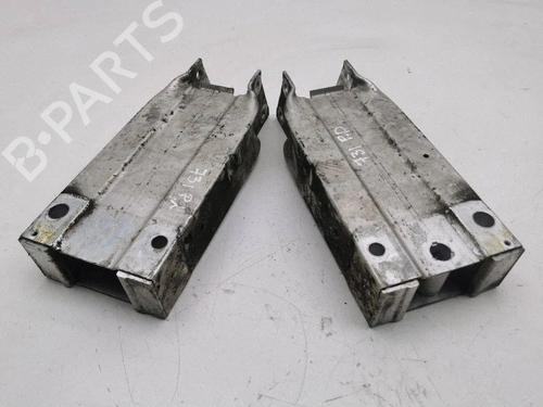 Assorbitore urti paraurti Assorbitore urti paraurti 38171667 38171667