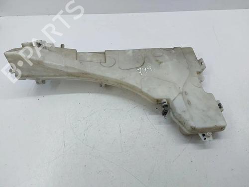 Used Windscreen washer tank Windscreen washer tank 28898016 28898016