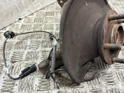 Left front steering knuckle CITROËN C-CROSSER (VU_, VV_) 2.2 HDi | BP30809184M25