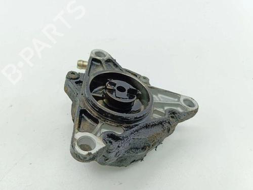 Used Vacuum pump RENAULT ESPACE III (JE0_) 2.2 12V TD (JE0E, JE0H, JE0P) (113 hp) 28903708