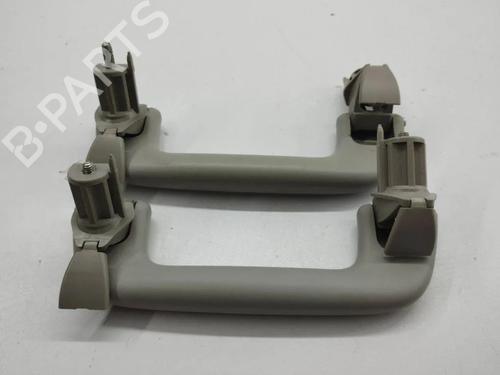 Used Interior roof handle Interior roof handle 36330611 36330611