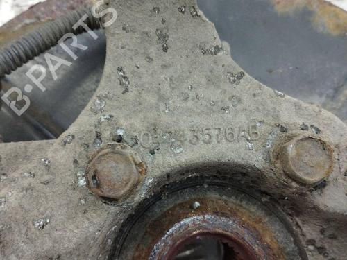Used Right front steering knuckle CHRYSLER VOYAGER IV (RG, RS) 2.8 CRD (150 hp) 28890647