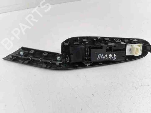 Right rear window switch NISSAN JUKE (F16_) 1.6 Hybrid | BP28864920I28
