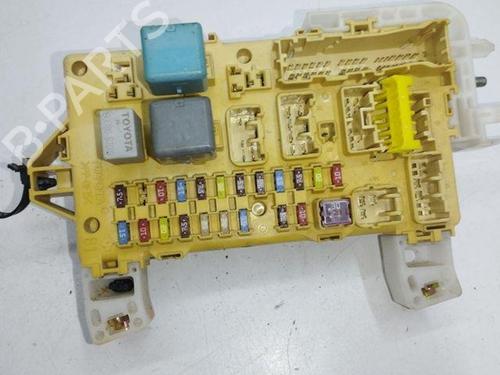 Used Fuse box TOYOTA COROLLA Verso (_E12_) 2.0 D-4D (CDE120_) (116 hp) 28846368