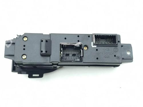 Left front window switch MASERATI QUATTROPORTE V 4.2 | BP34475176I27 - Image 5