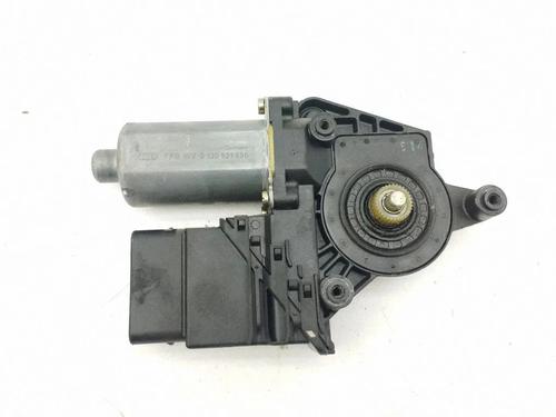 Used Right rear window motor Right rear window motor VW PASSAT B5.5 Variant (3B6) 1.9 TDI (101 hp) 40209697 40209697