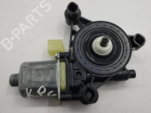 Vindusheismotor venstre bak AUDI A3 Sportback (8VA, 8VF) 2.0 TDI (136 hp) 28876708