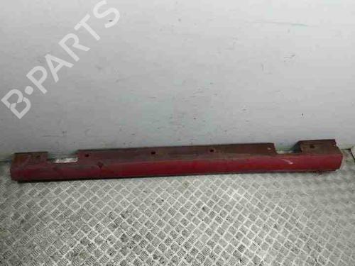 Høyre side kjol MERCEDES-BENZ B-CLASS Sports Tourer (W246, W242) B 180 CDI / d (246.212) (109 hp) 28849975