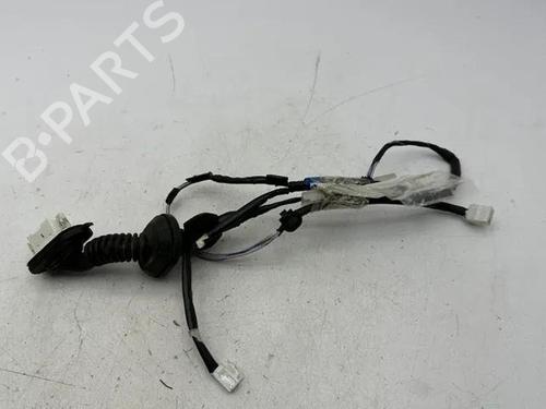 Used Wiring harness TOYOTA YARIS (_P1_) 1.4 D-4D (NLP10_, NLP10R) (75 hp) 28853379