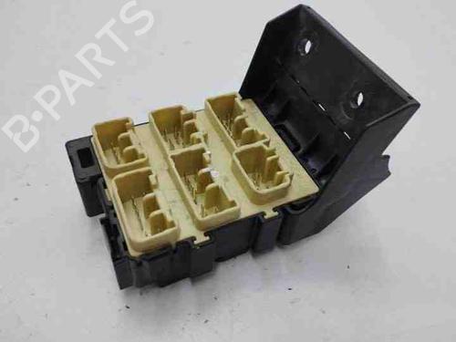 Used Fuse box TOYOTA AVENSIS (_T25_) 2.0 D-4D (CDT250_, CDT250R) (116 hp) 28853598