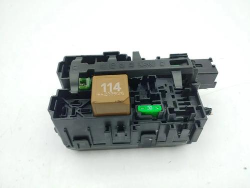 Used Fuse box Fuse box 33257294 33257294