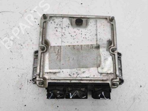 Used Engine control unit (ECU) PEUGEOT 308 I (4A_, 4C_) 1.6 HDi (90 hp) 28901746