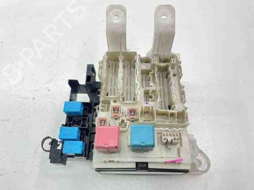 Used Fuse box TOYOTA RAV 4 III (_A3_) 2.2 D 4WD (ALA30_, ALA30R) (136 hp) 28870363