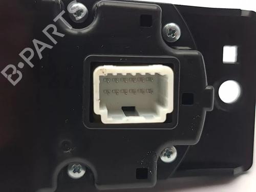 Switch INFINITI Q30 1.5 D | BP36062664I30 - Image 8