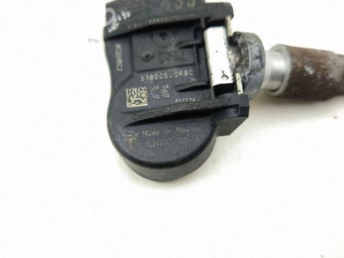 Electronic sensor TESLA MODEL S (5YJS) 85D AWD | BP40208826M84 - Image 4
