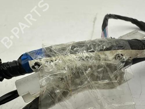 Wiązka przewodów TOYOTA YARIS (_P1_) 1.4 D-4D (NLP10_, NLP10R) | BP28853379E16