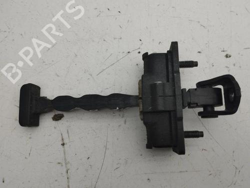 Used Hinge/Door check strap PEUGEOT 2008 II (UD_, US_, UY_, UJ_, UR_, UC_) 1.5 BlueHDI 110 (UDYHSK) (110 hp) 28900982