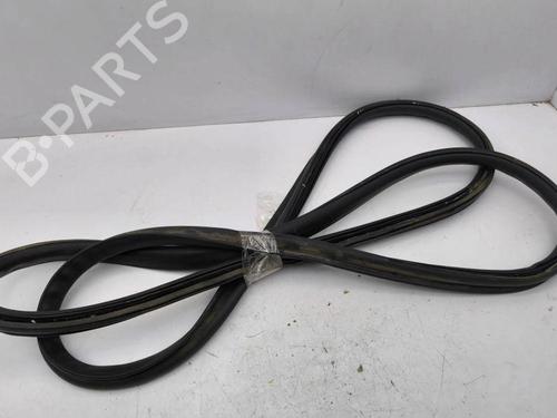 Rubber door seal TESLA MODEL S (5YJS) 60 | BP28900798C142 