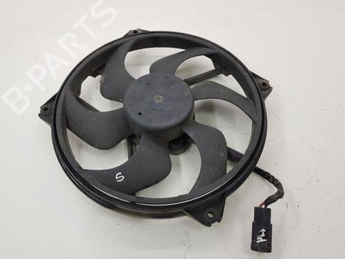 Used Radiator fan PEUGEOT 307 Break (3E) 2.0 HDI 90 (90 hp) 28844276