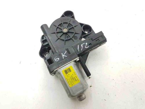 Used Left rear window motor VOLVO V70 II (285) D5 (185 hp) 28903436