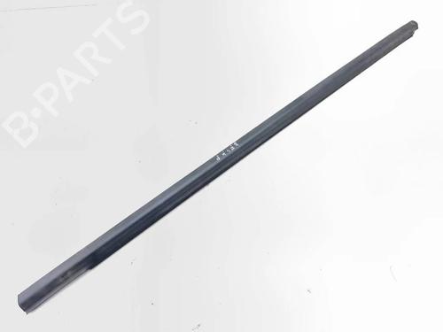 Used Door moulding trim HYUNDAI KONA (OS, OSE, OSI) EV (136 hp) 30956680