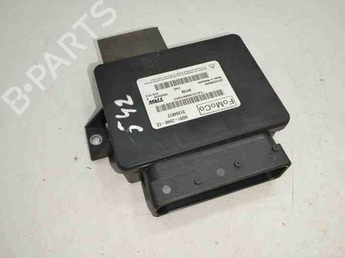 Module électronique VOLVO S60 I (384) 2.4 D (122 hp) 28850799