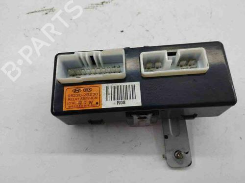 Used Electronic module HYUNDAI SANTA FÉ II (CM) 2.2 CRDi 4x4 (155 hp) 28885686