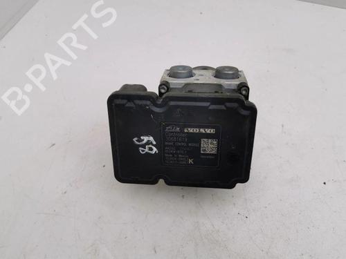 Used ABS pump VOLVO V70 II (285) D5 (163 hp) 28884985