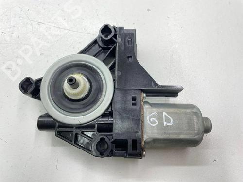 Used Right rear window motor Right rear window motor 28890352 28890352