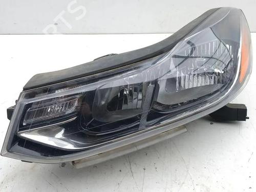 Faro izquierdo CHEVROLET TRAX 1.4 (140 hp) 31296489