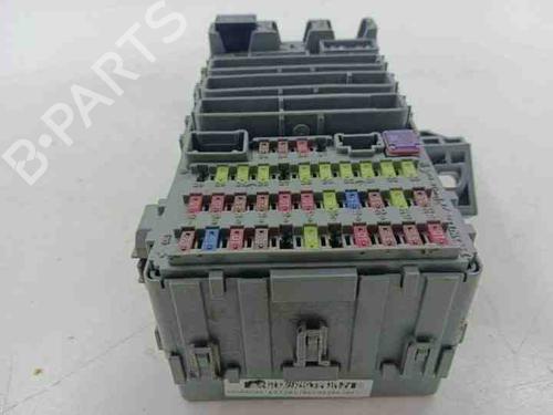 Sikringsdåse HONDA CR-V II (RD_) 2.2 CTDi (RD9) (140 hp) 28841177