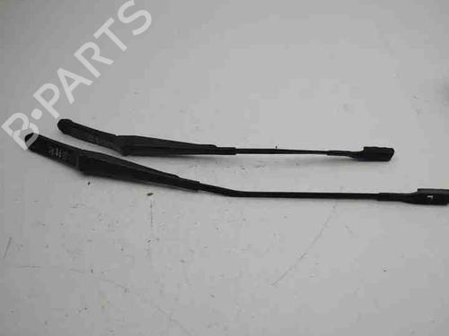 Used Front windshield wiper arm AUDI A5 Convertible (F57, F5E) 2.0 TDI (190 hp) 28863434