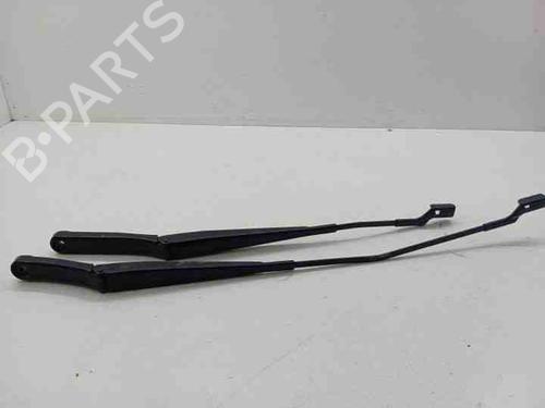 Brazo limpia delantero SEAT ATECA (KH7, KHP) 1.4 TSI (150 hp) 28857709