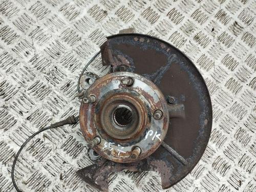 Used Left front steering knuckle CHRYSLER VOYAGER IV (RG, RS) 2.8 CRD (150 hp) 28890617