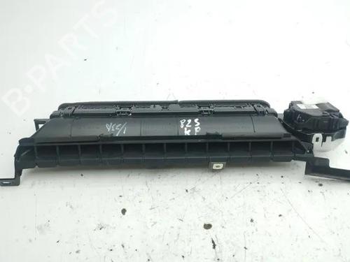 Used Air vent TESLA MODEL 3 (5YJ3) EV (238 hp) 28863910