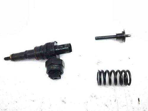 Used Injector VW GOLF VII (5G1, BQ1, BE1, BE2) 1.6 TDI (115 hp) 28900599