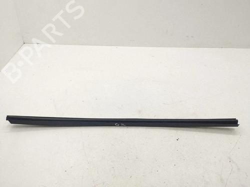 Guarnizione porta Guarnizione porta MASERATI QUATTROPORTE V 4.2 (400 hp) 37289715 37289715
