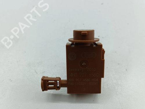 Elektronisk sensor AUDI A3 Sportback (8VA, 8VF) 2.0 TDI (136 hp) 28876716
