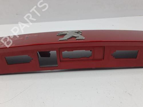 Tailgate trim PEUGEOT 2008 II (UD_, US_, UY_, UJ_, UR_, UC_) 1.2 PureTech 130 (USHNS, URHNS) | BP28879407C151 