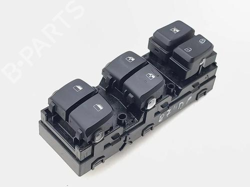 Used Right front window switch Right front window switch 33898113 33898113
